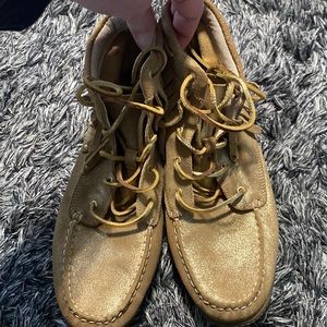 Size 9.5 women’s speedy sparkly moccasins